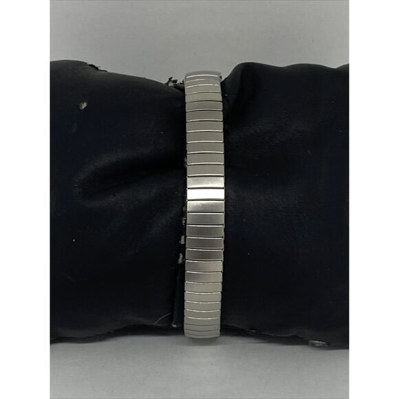 Timex Easy Reader T2H371 Women's Silver Brass Analog Dial Quartz Watch RQ530 - Picture 6 of 12